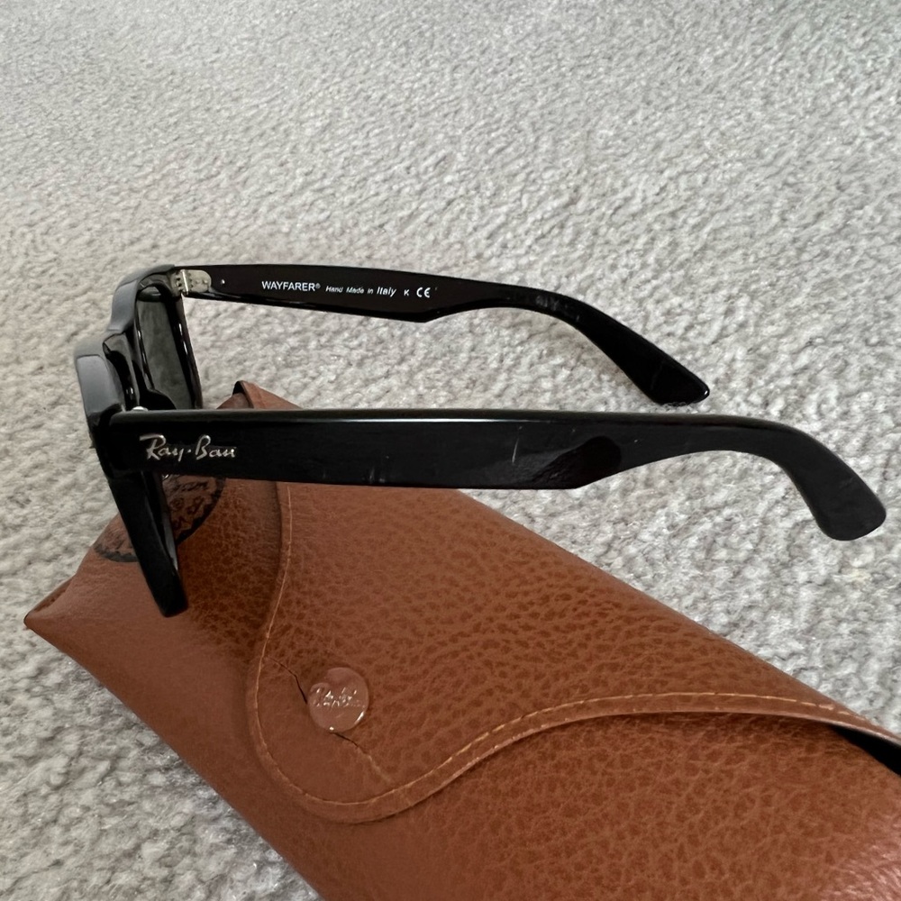 Ray Ban Wayfarer Sunglasses - Picture 5 of 5